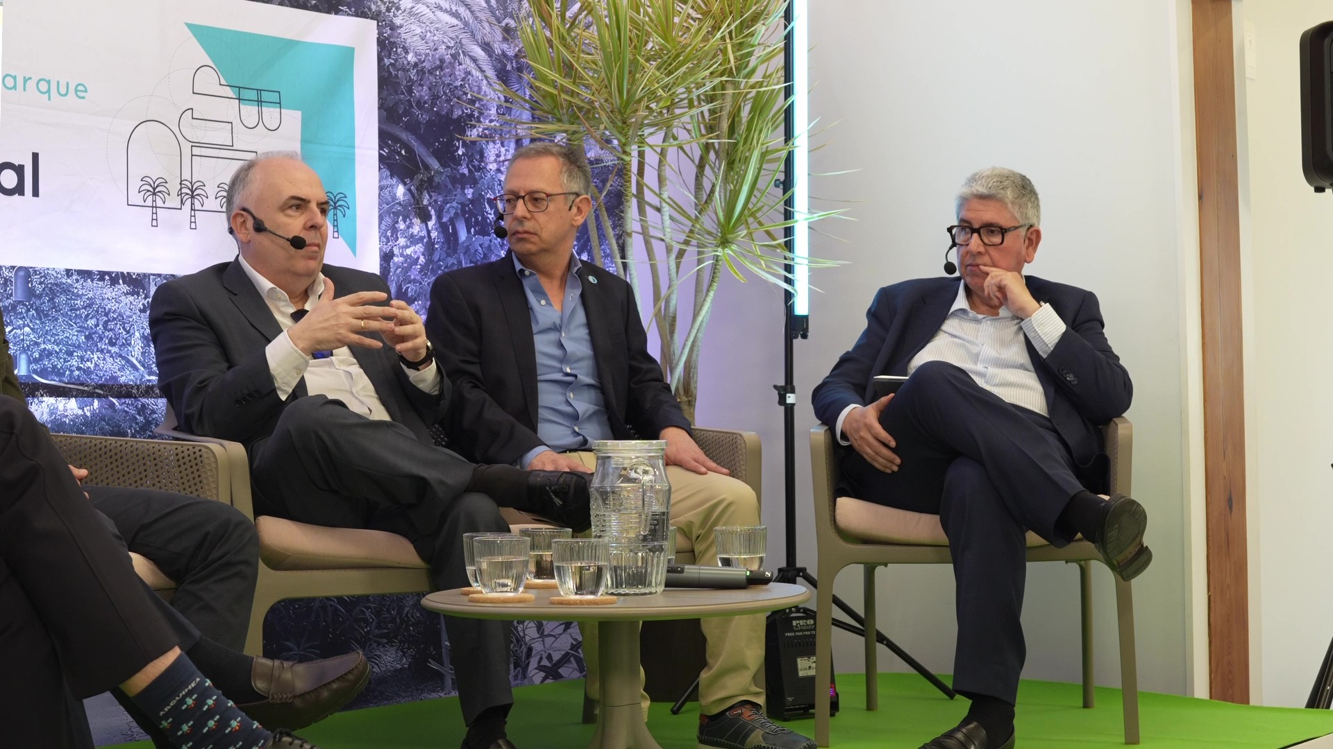Mesa redonda sobre el sector espacial en Canarias durante el encuentro “Diálogos con vistas al parque” organizado por Kaudal en Tenerife